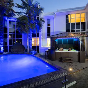 4* Hotel Pavilions